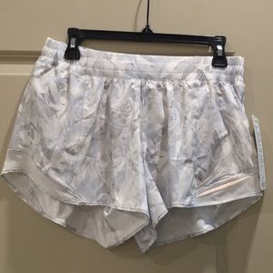 Lululemon New Hotty Hot Short II Long